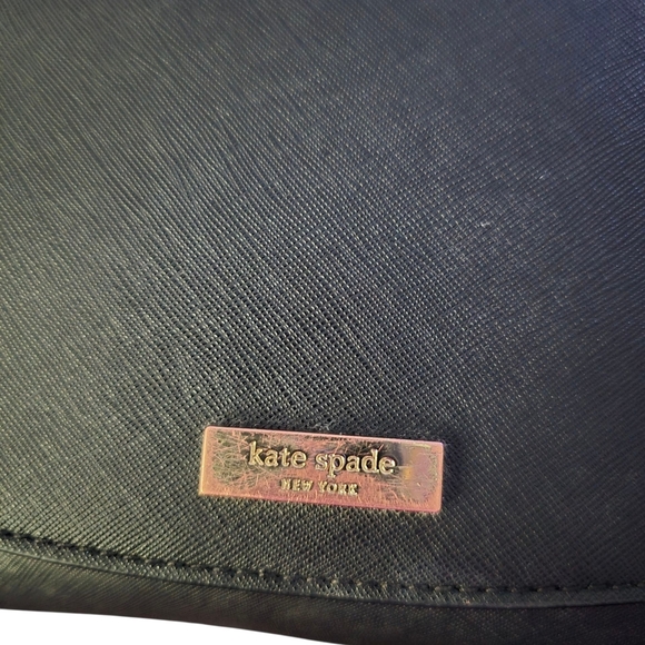 Kate Spade Black Crossbody Bag with Gold Chain *Preowned* - Picture 4 of 10